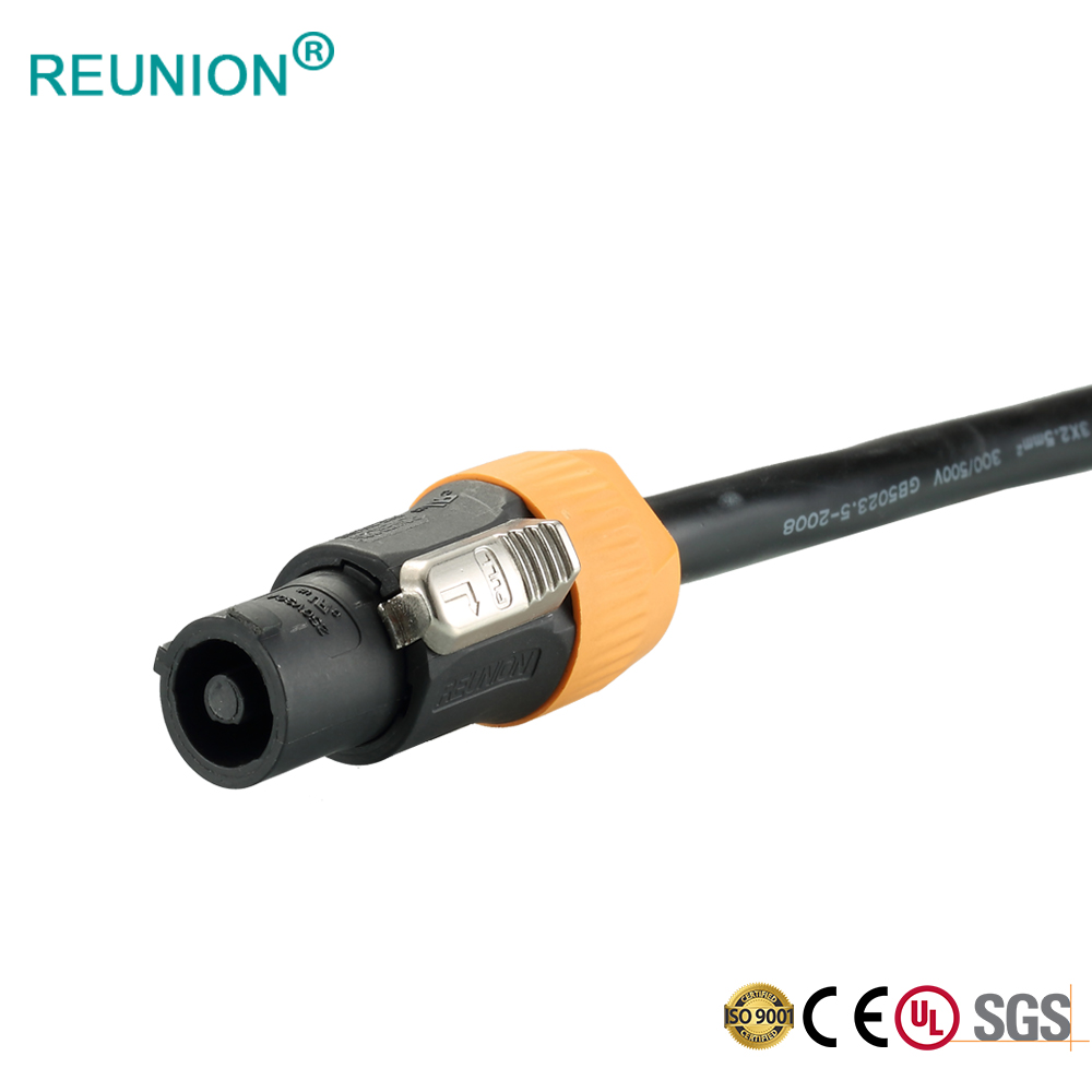 REUNION 3N 可现场安装插座30A电源供应连接器